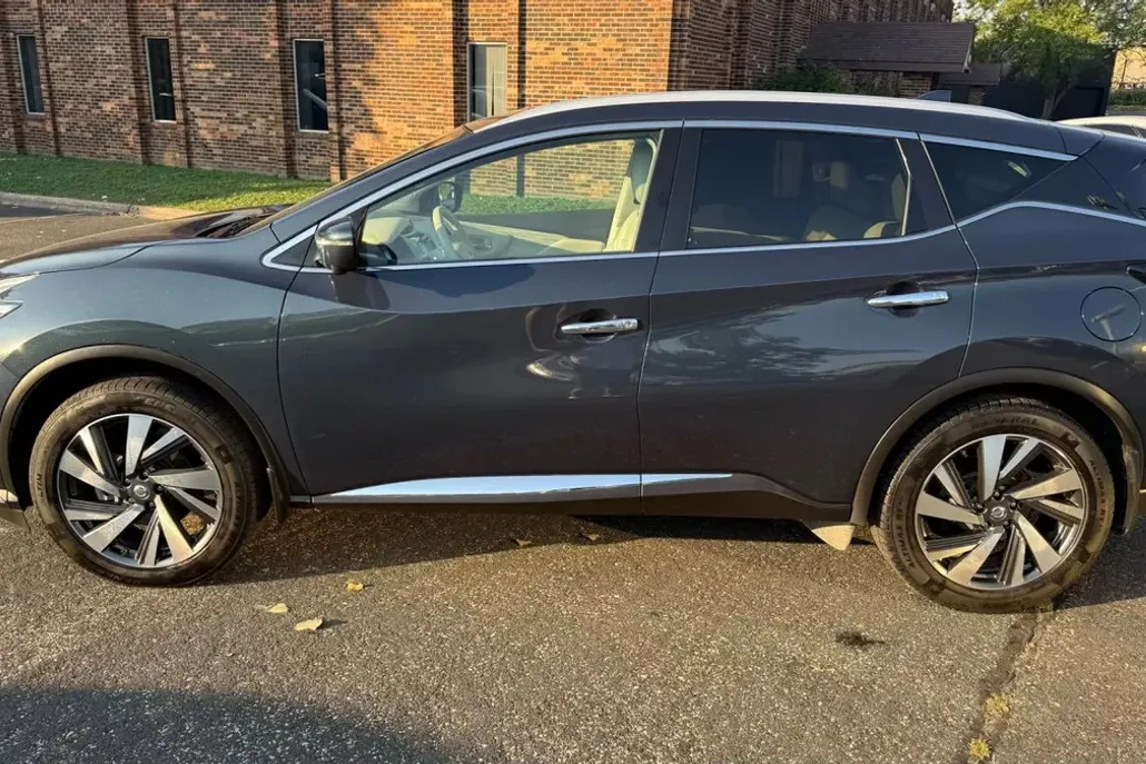 2017 Nissan Murano Platinum photo 1