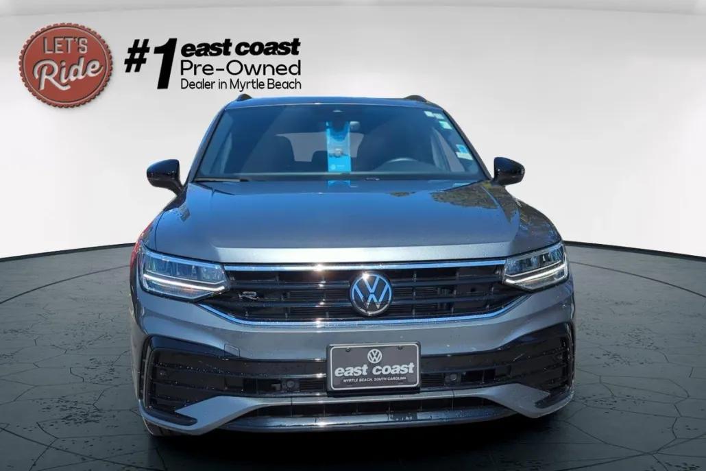 2024 Volkswagen Tiguan SE R-Line Black photo 1