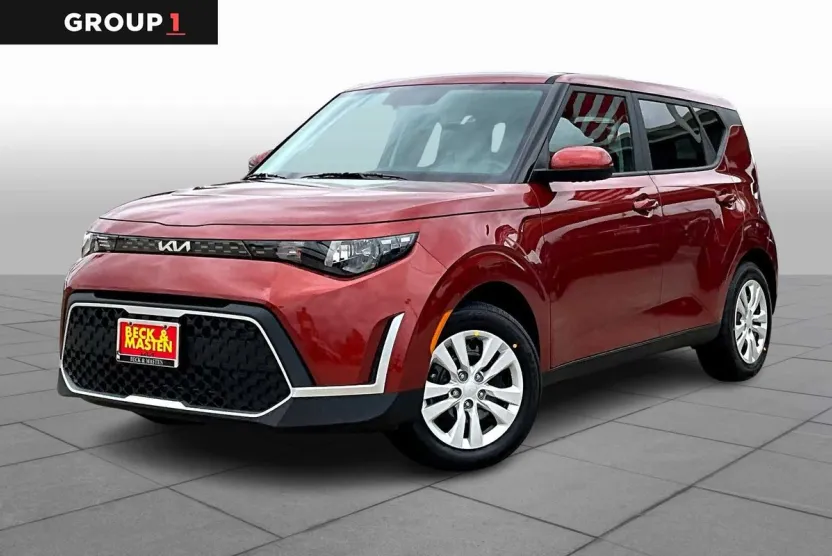 2024 Kia Soul LX S photo 1
