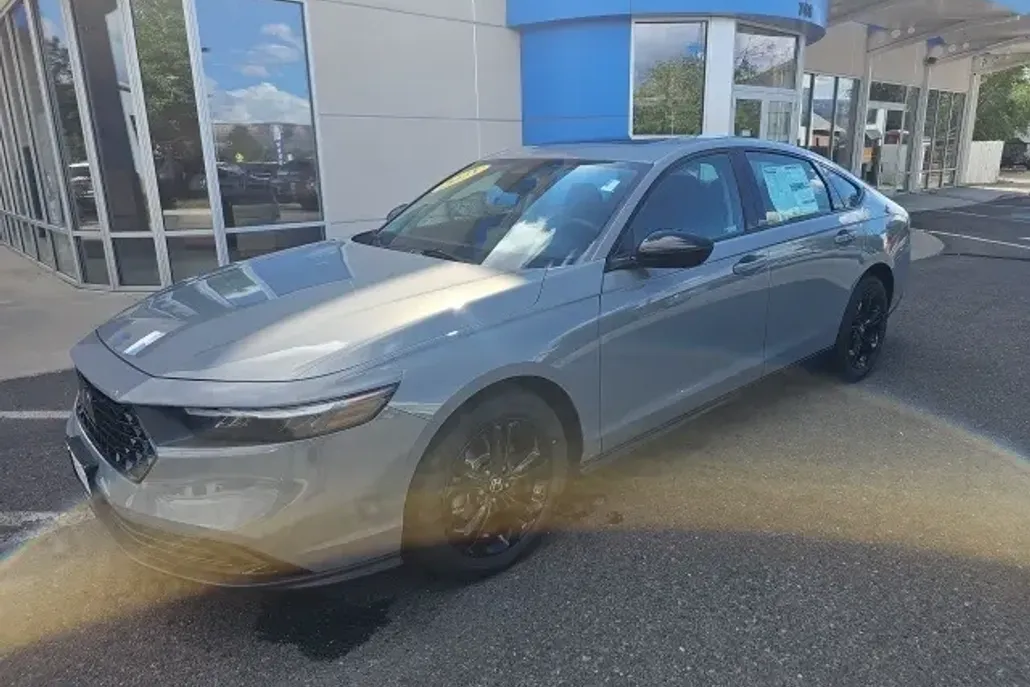 2025 Honda Accord SE photo 1
