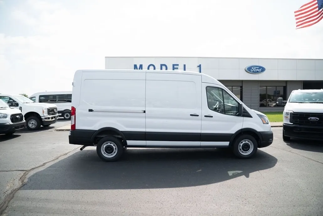 2025 Ford Transit photo 1