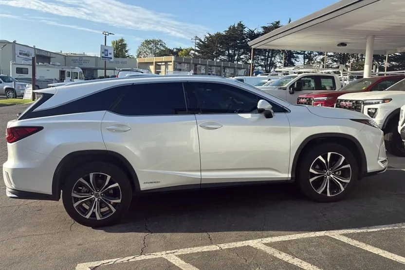 2020 Lexus RX 450hL Premium photo 1