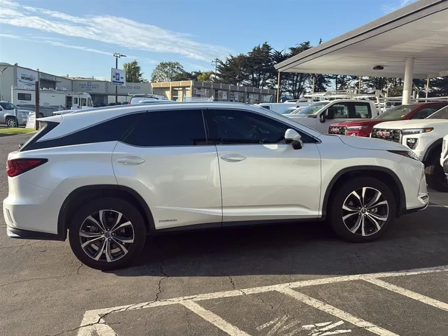 2020 Lexus RX 450hL Premium photo 1