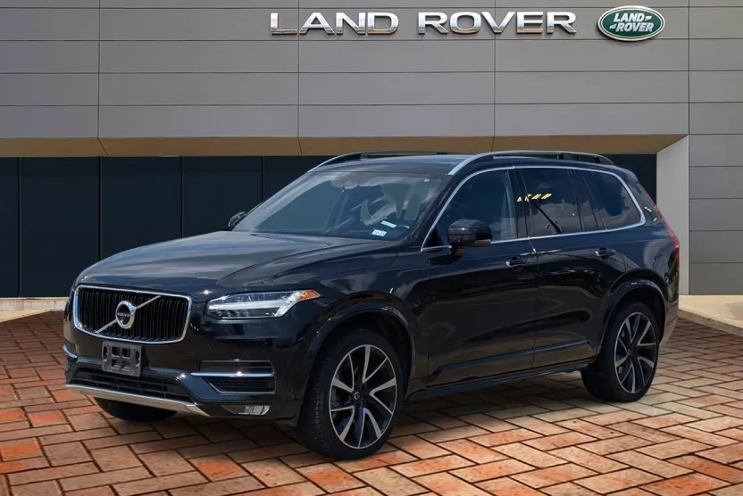 2019 Volvo XC90 T6 Momentum photo 1