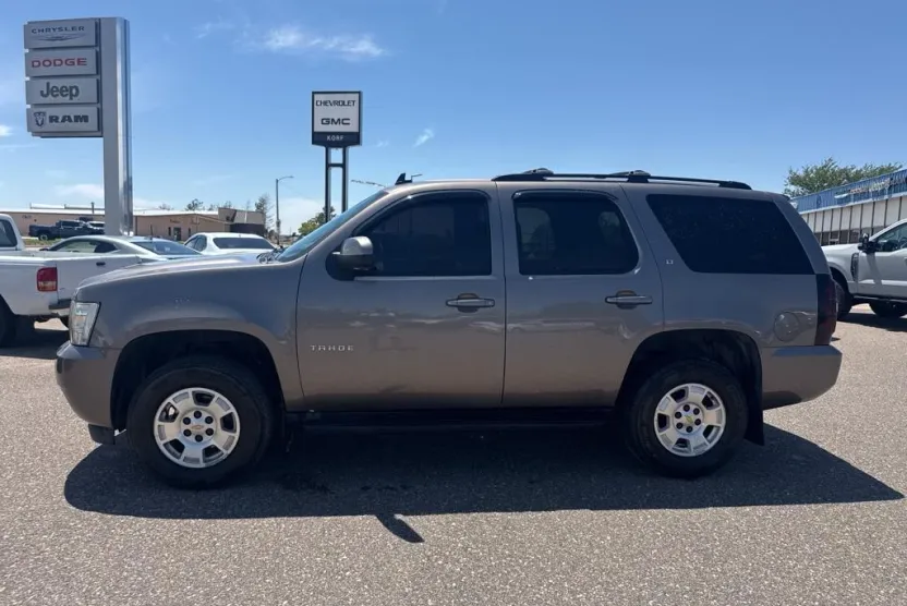 2012 Chevrolet Tahoe LT photo 1