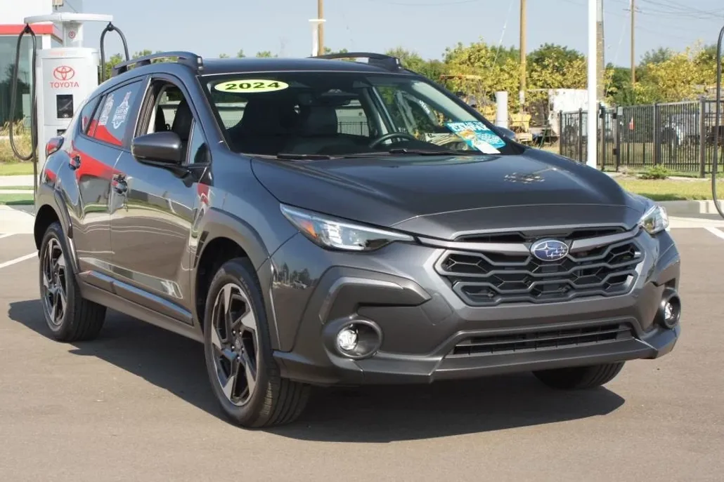 2024 Subaru Crosstrek Limited photo 1