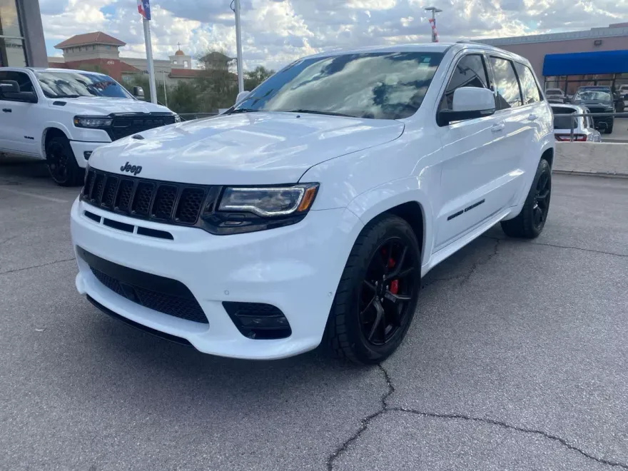2021 Jeep Grand Cherokee SRT8 photo 1