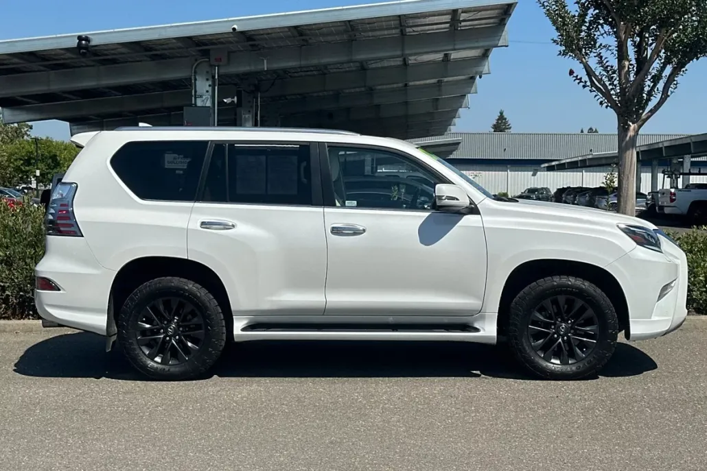 2021 Lexus GX 460 Premium photo 1