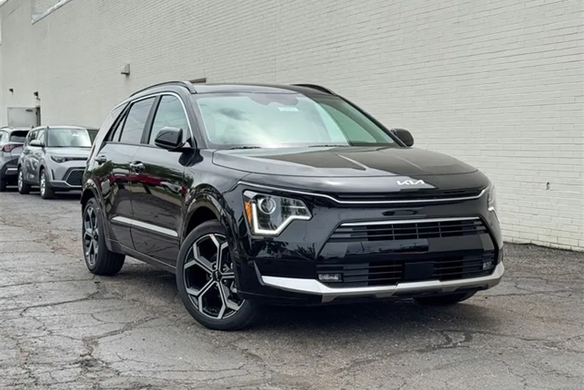2025 Kia Niro EX Touring photo 1