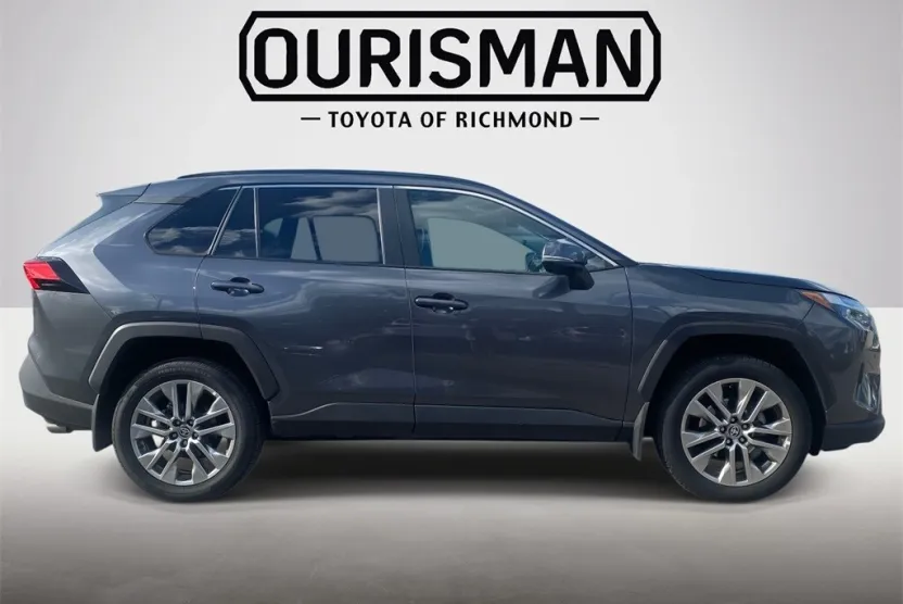 2023 Toyota RAV4 XLE Premium photo 1