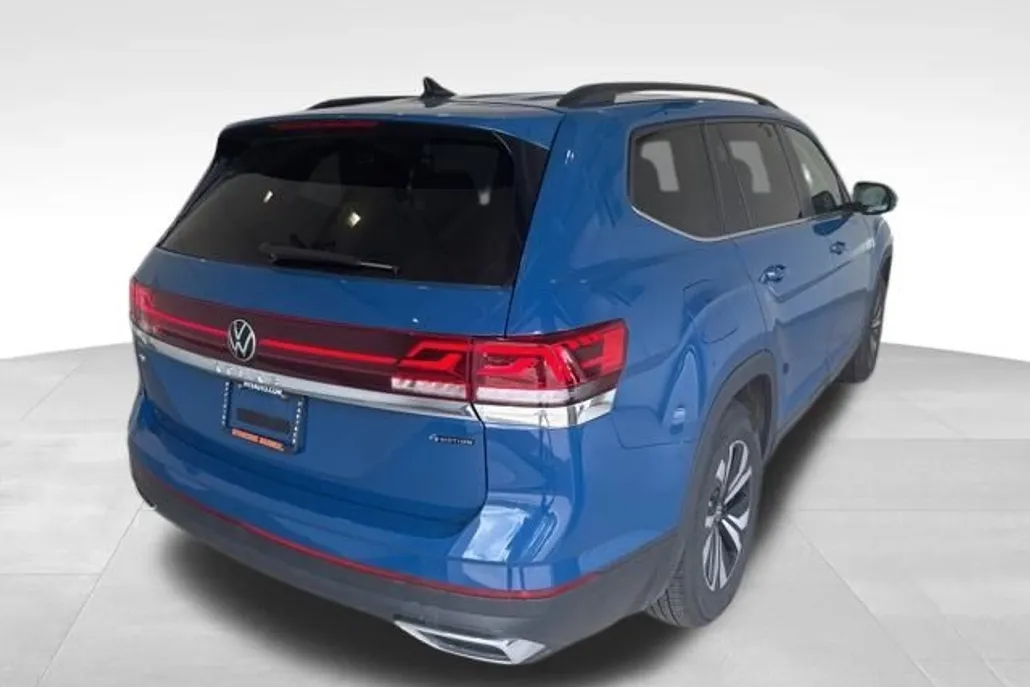2025 Volkswagen Atlas SE photo 1