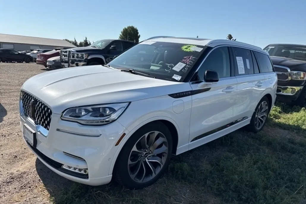 2023 Lincoln Aviator Grand Touring photo 1
