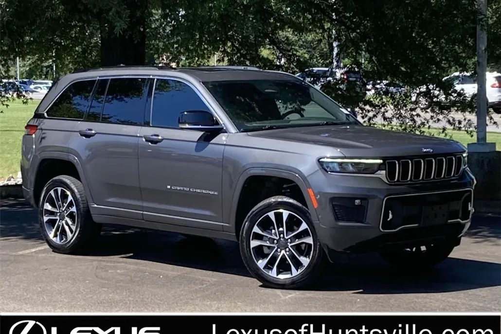 2022 Jeep Grand Cherokee Overland photo 1