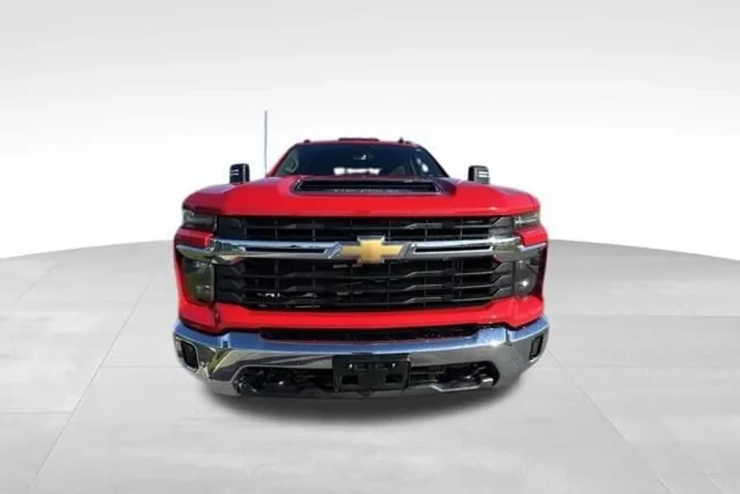 2025 Chevrolet Silverado 2500HD LT photo 1