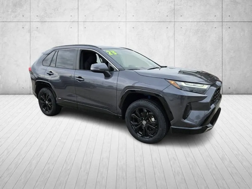 2023 Toyota RAV4 Hybrid SE photo 1