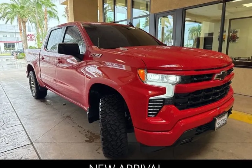 2023 Chevrolet Silverado 1500 RST photo 1