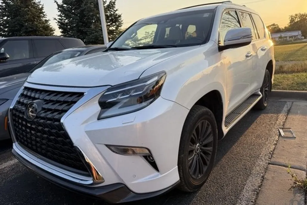 2023 Lexus GX 460 Premium photo 1