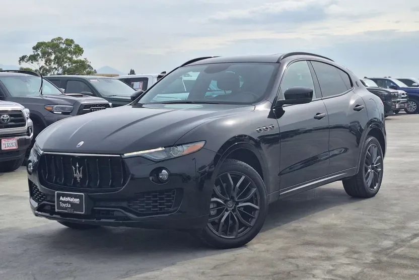 2018 Maserati Levante photo 1