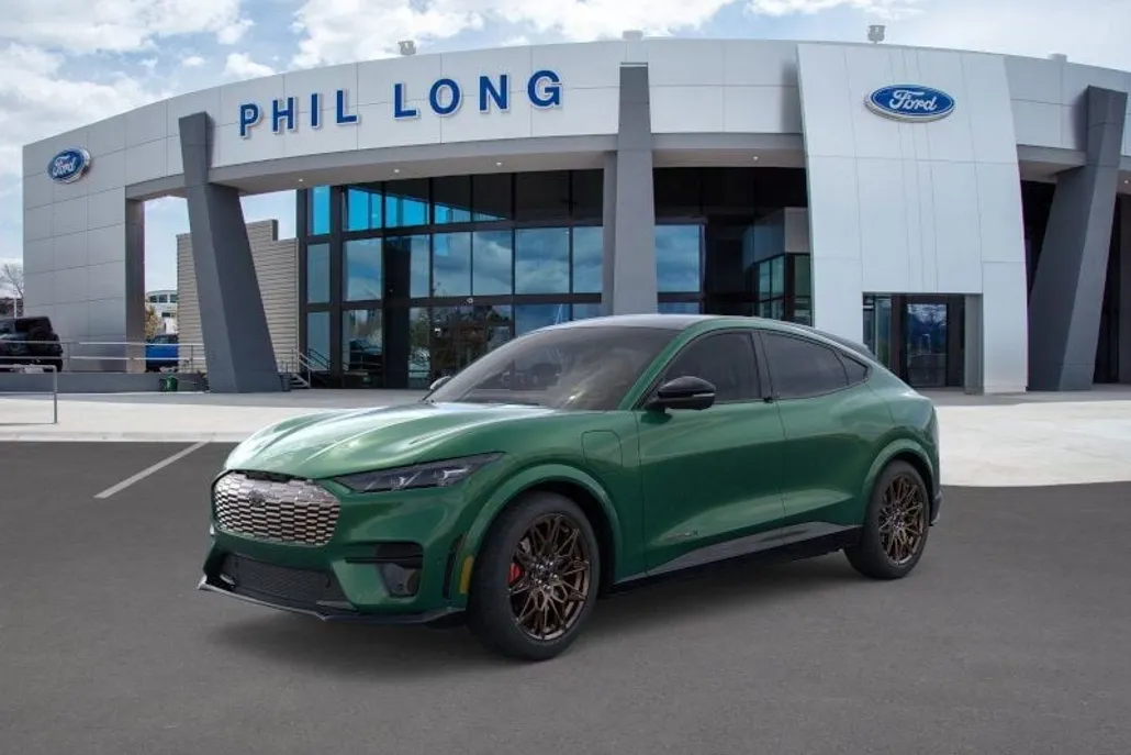 2025 Ford Mustang Mach-E GT photo 1