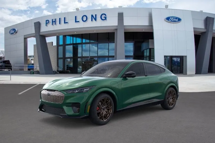 2025 Ford Mustang Mach-E GT photo 1