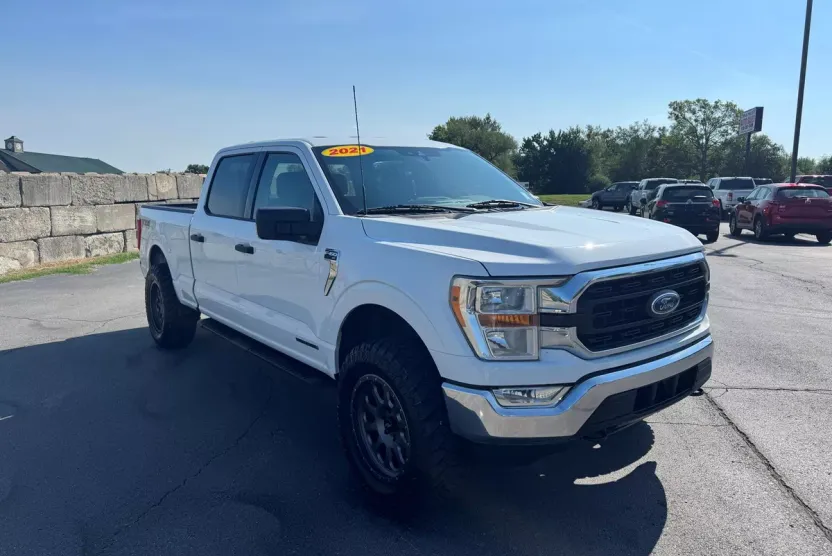 2021 Ford F-150 XLT photo 1
