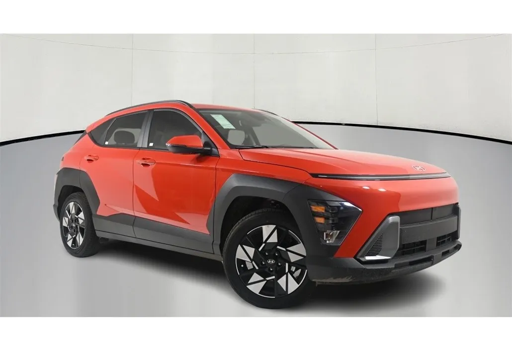 2025 Hyundai Kona SEL photo 1
