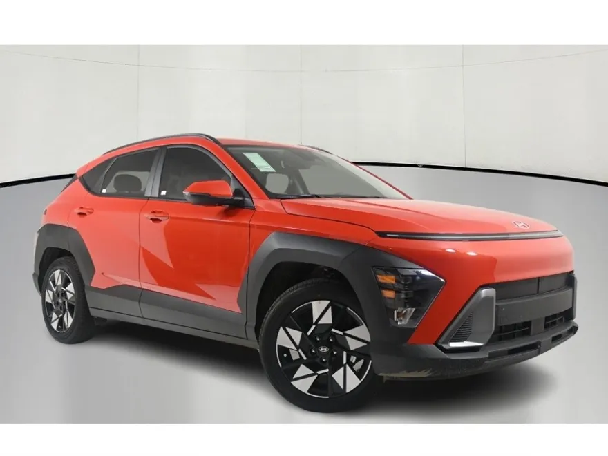 2025 Hyundai Kona SEL photo 1