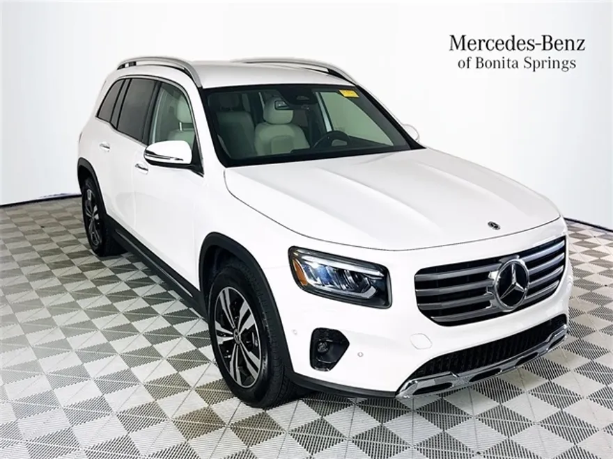 2025 Mercedes Benz GLB 250 photo 1
