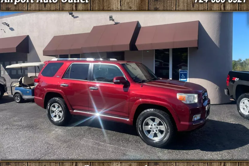 2011 Toyota 4Runner SR5 4WD photo 1