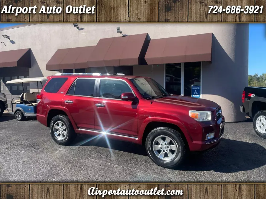 2011 Toyota 4Runner SR5 4WD photo 1