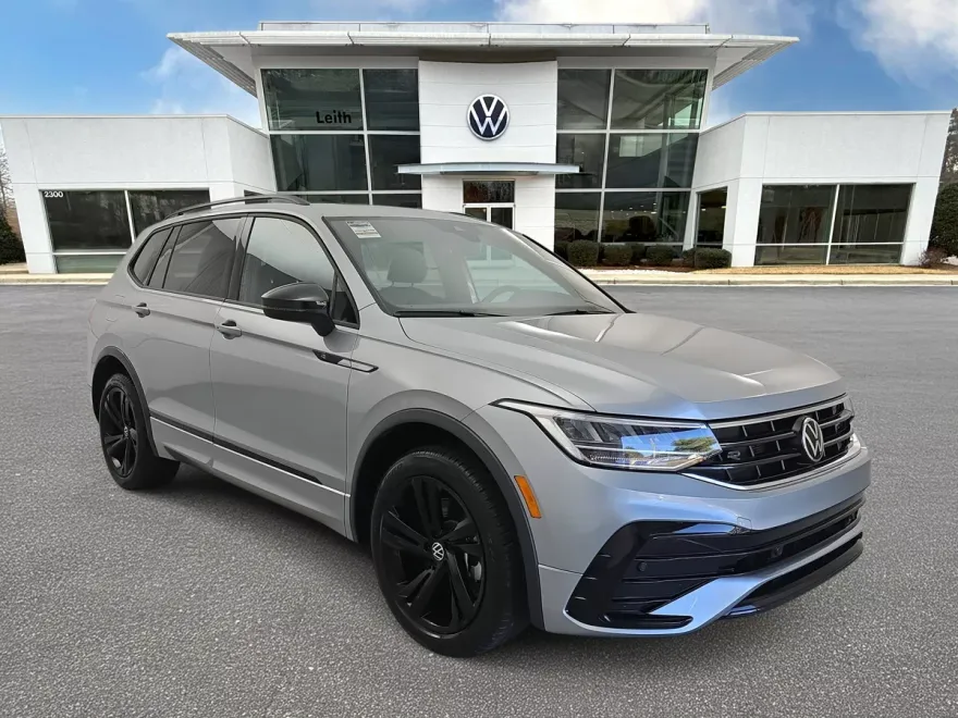 2023 Volkswagen Tiguan SE R-Line Black photo 1
