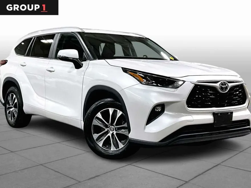 2023 Toyota Highlander Limited Platinum XLE XSE photo 1