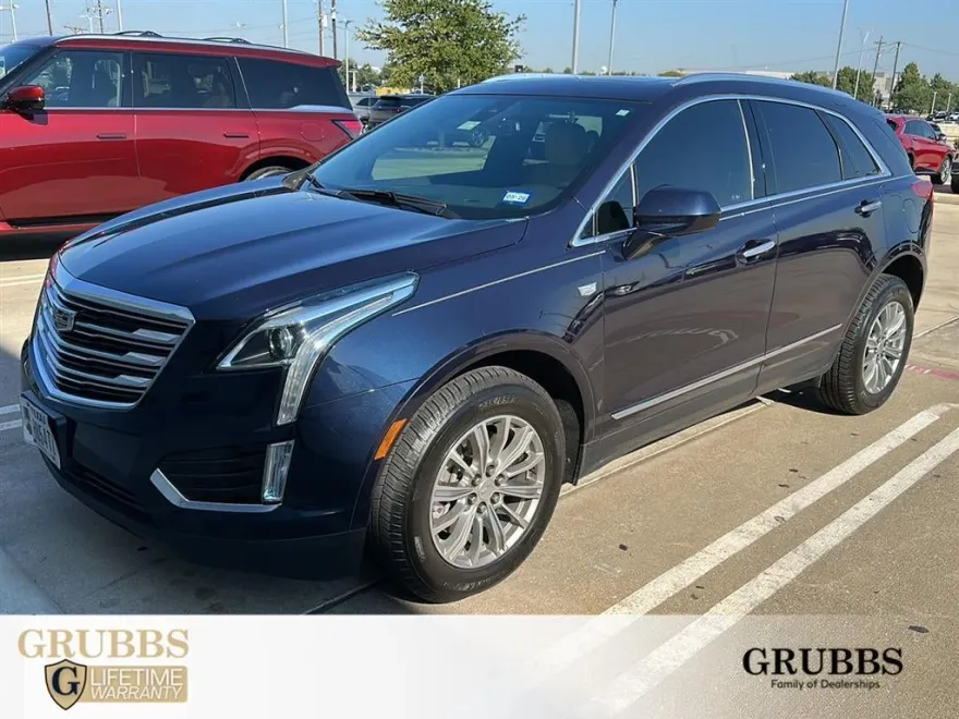 2017 Cadillac XT5 Luxury photo 1