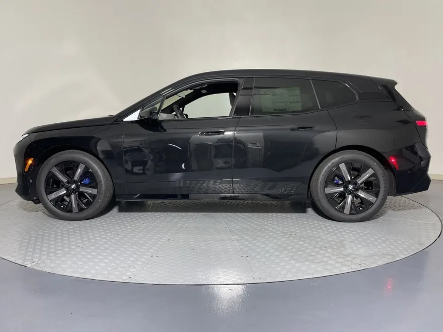 2025 Bmw iX photo 1