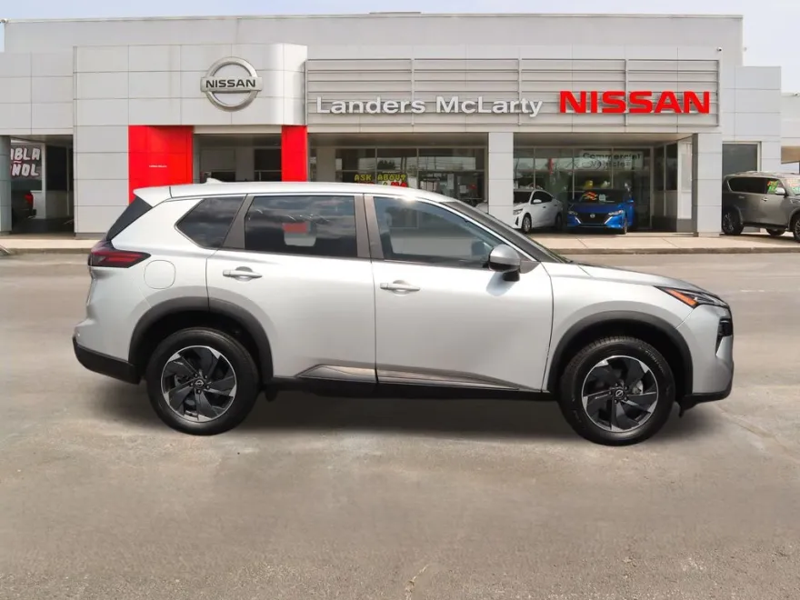 2024 Nissan Rogue SV photo 1