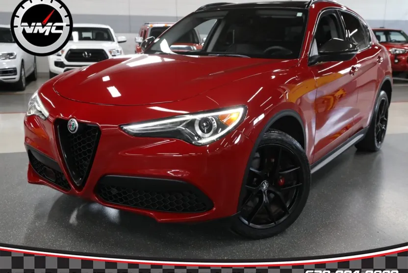 2019 Alfa Romeo Stelvio Sport photo 1