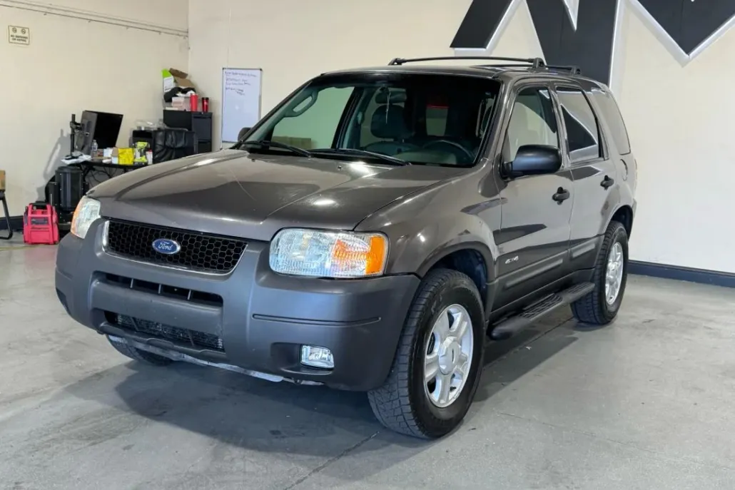 2003 Ford Escape XLT Sport photo 1