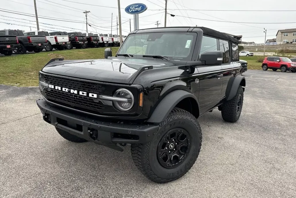 2024 Ford Bronco Wildtrak photo 1