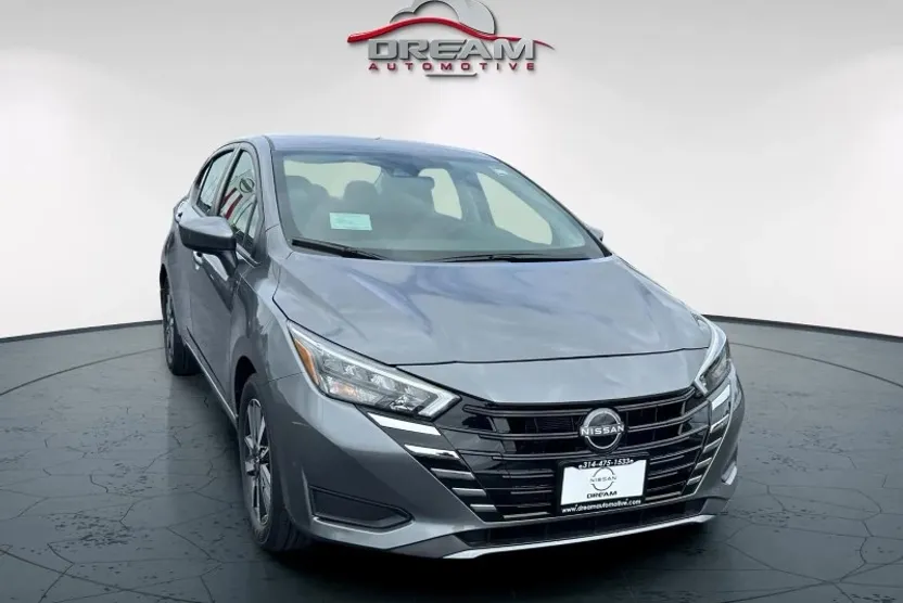 2025 Nissan Versa SV photo 1