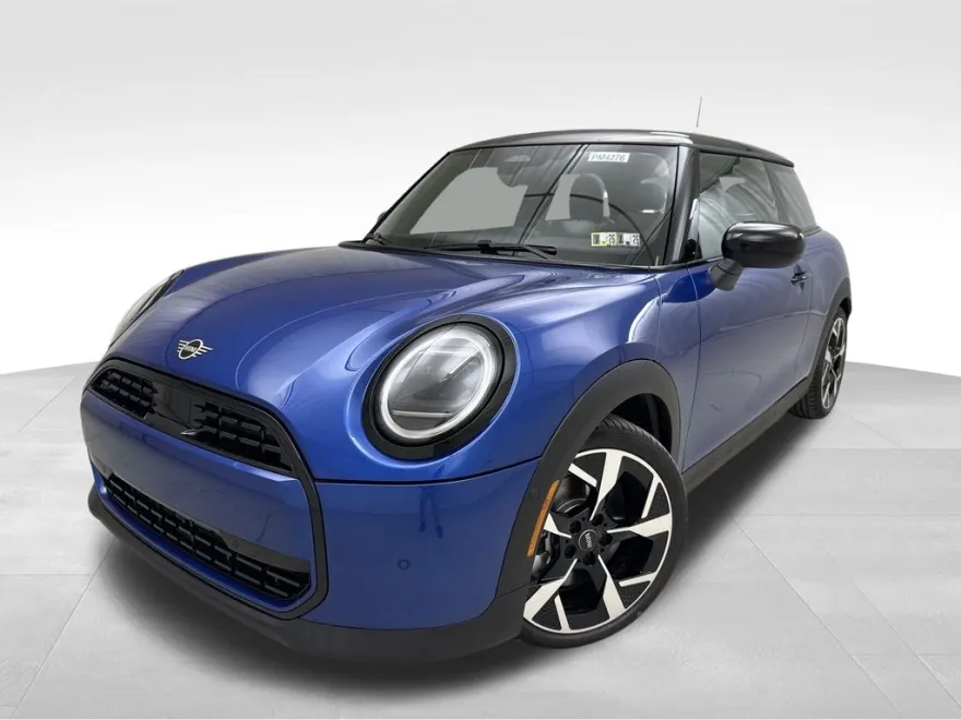 2025 Mini Cooper Hardtop 2 Door Oxford Edition photo 1