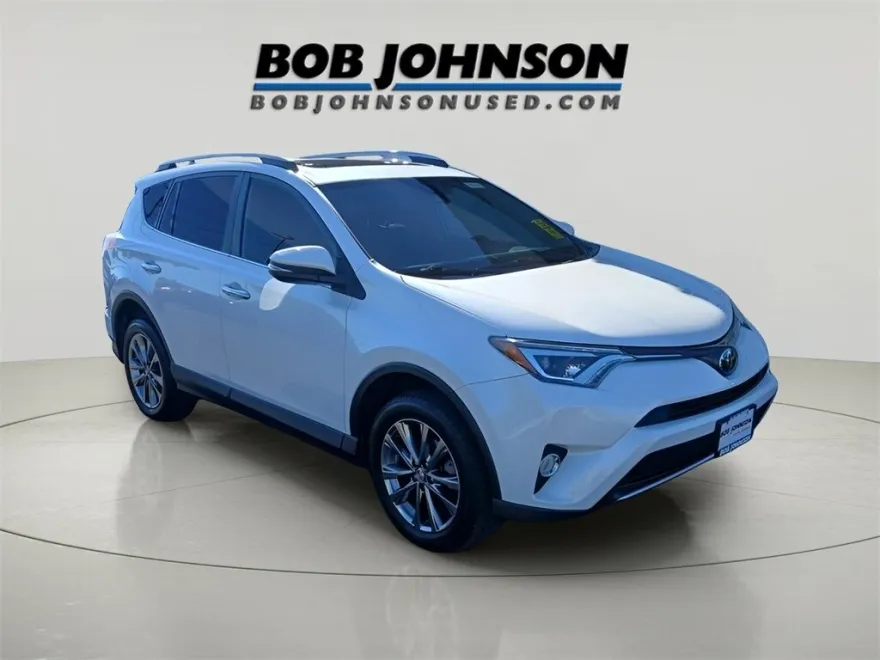 2018 Toyota RAV4 Limited photo 1