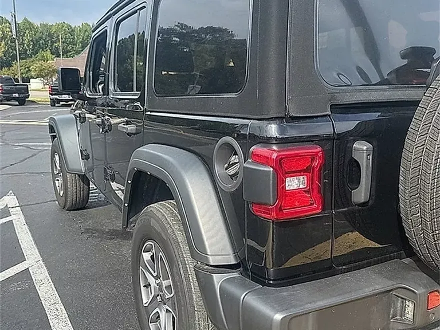 2022 Jeep Wrangler Unlimited Sport S photo 1