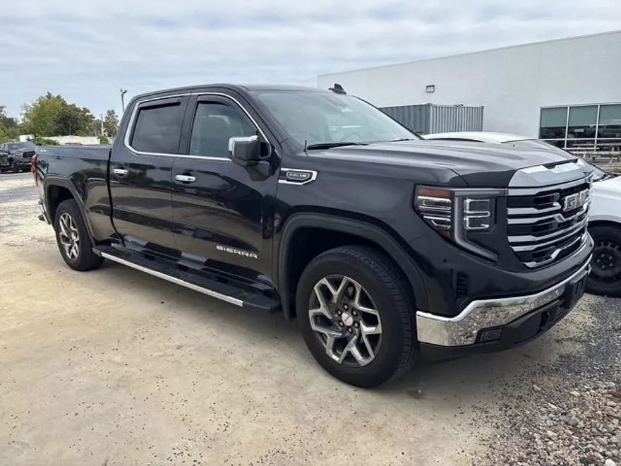 2022 Gmc Sierra 1500 SLT photo 1