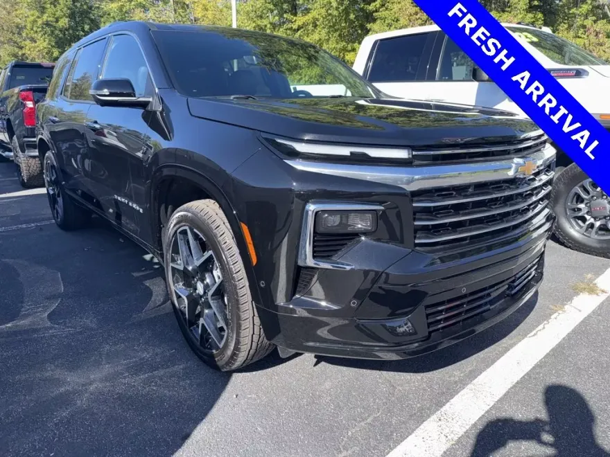 2025 Chevrolet Traverse High Country photo 1
