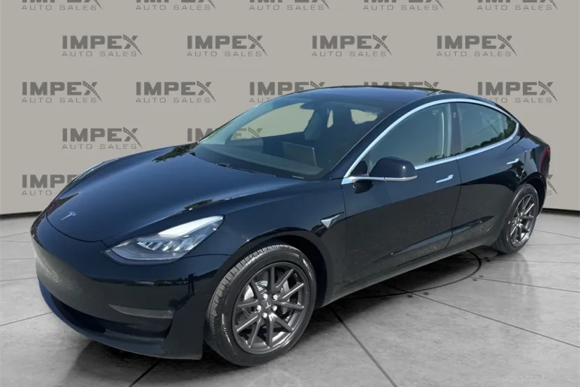 2019 Tesla Model 3 Standard Range Plus photo 1