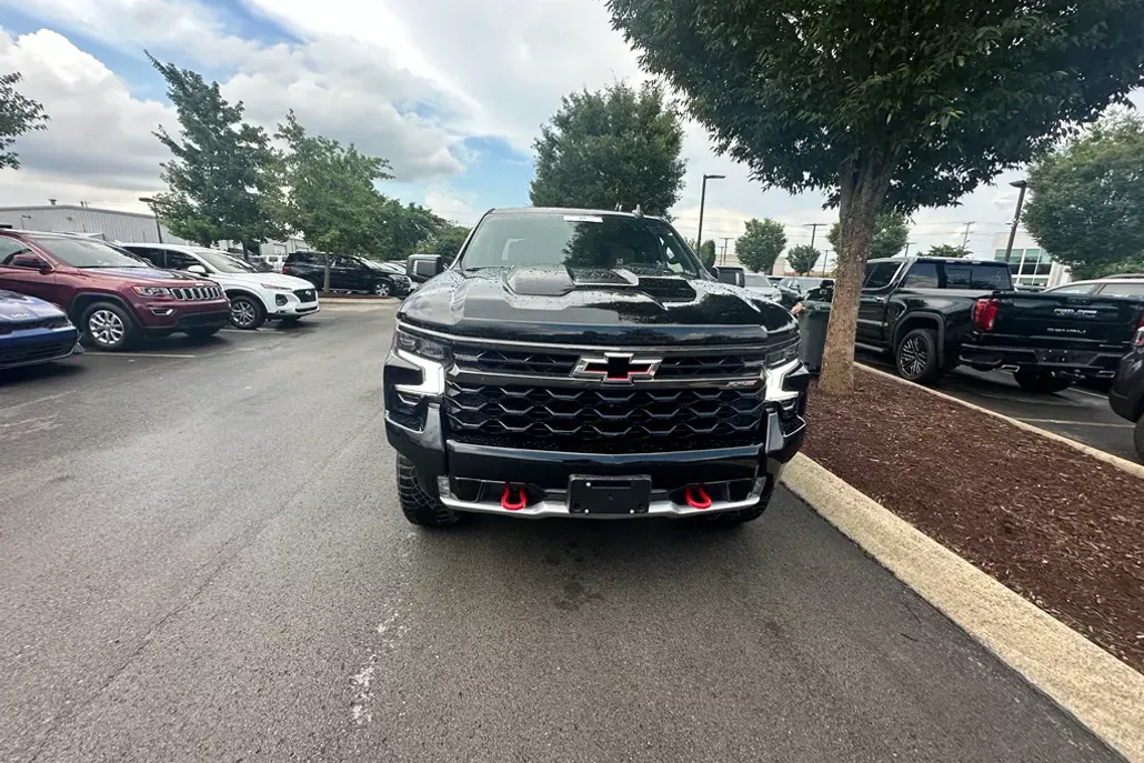 2023 Chevrolet Silverado 1500 ZR2 photo 1