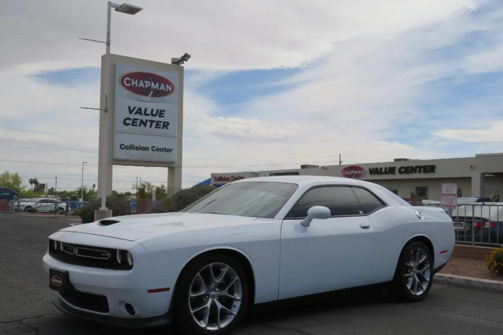 2022 Dodge Challenger GT photo 1