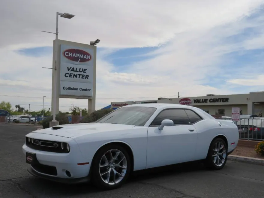 2022 Dodge Challenger GT photo 1