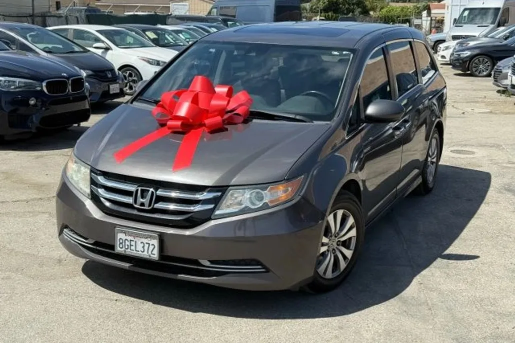 2016 Honda Odyssey EX-L photo 1