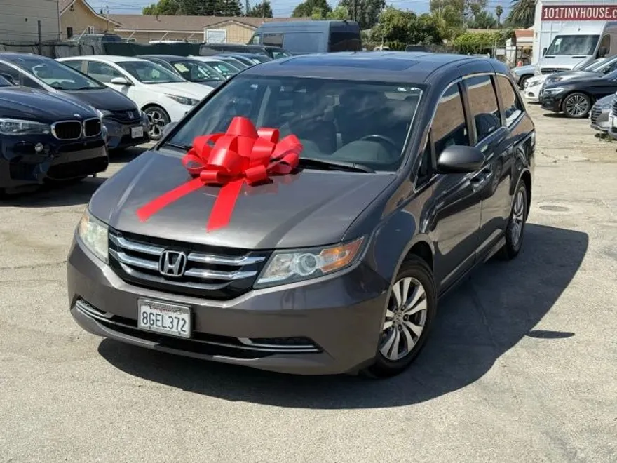 2016 Honda Odyssey EX-L photo 1